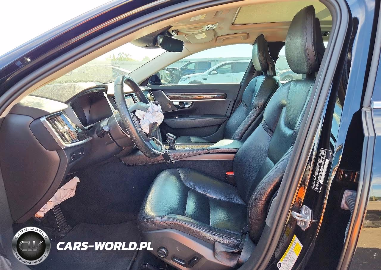 2018 Volvo S90 T5 Momentum VIN:LVY982AK0JP037272 - 7