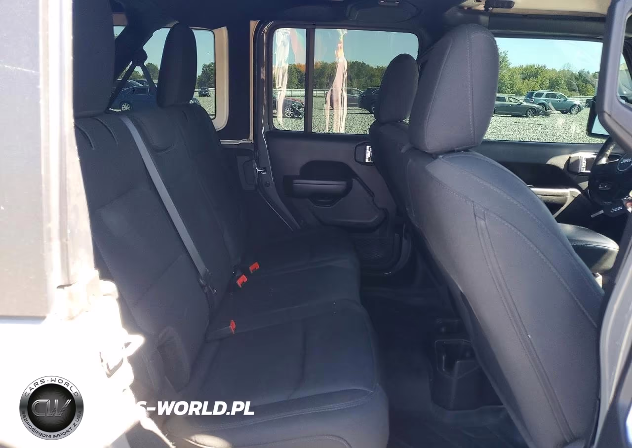 2022 Jeep Wrangler Unlimited Sport Altitude 4X4 VIN:1C4HJXDG9NW103809 - 11