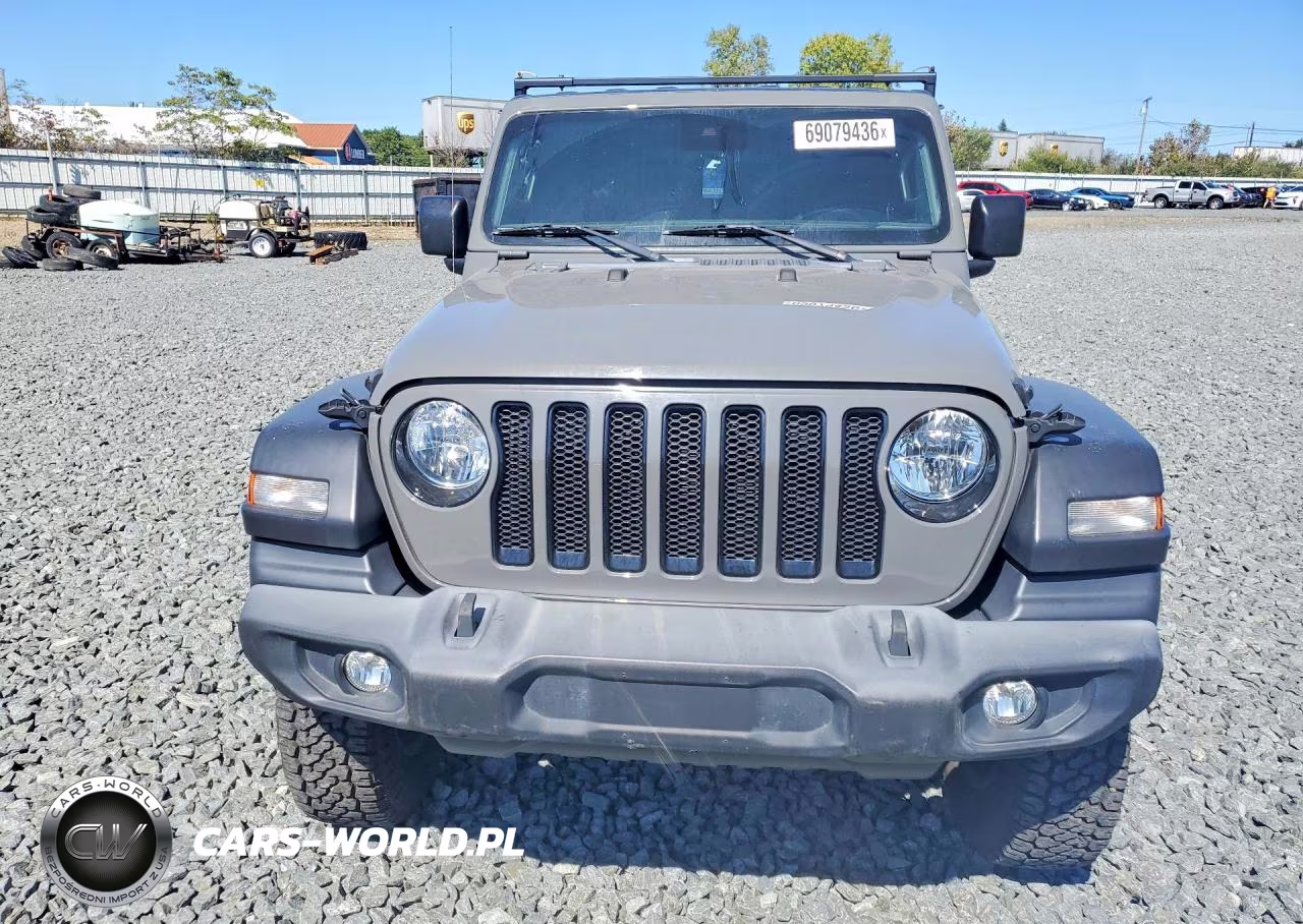 2022 Jeep Wrangler Unlimited Sport Altitude 4X4 VIN:1C4HJXDG9NW103809 - 5