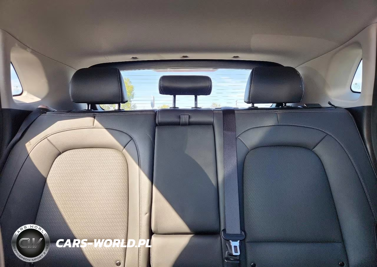 2018 Hyundai Kona Limited VIN:KM8K3CA50JU097654 - 10