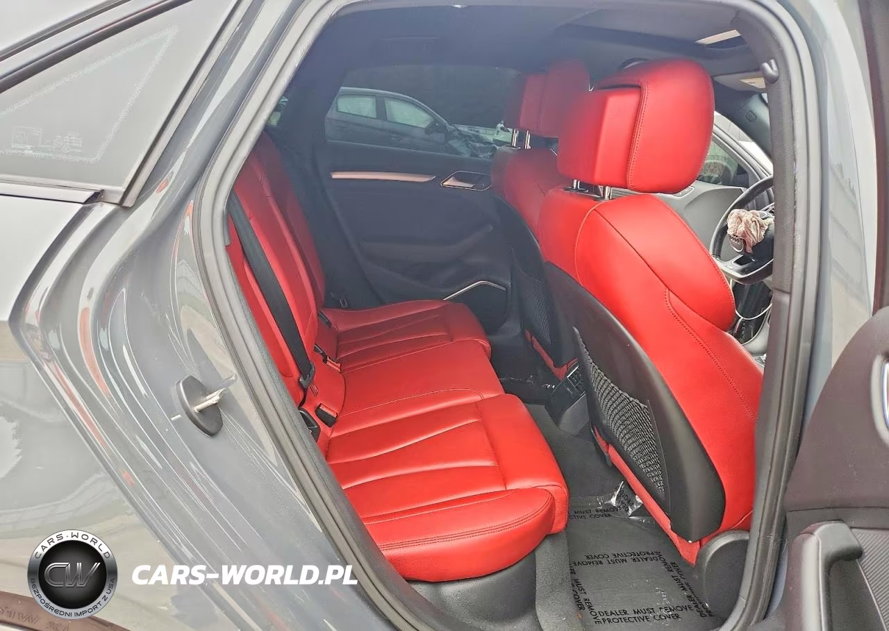 2018 Audi S3 Premium Plus VIN:WAUB1GFF0J1021224 - 11