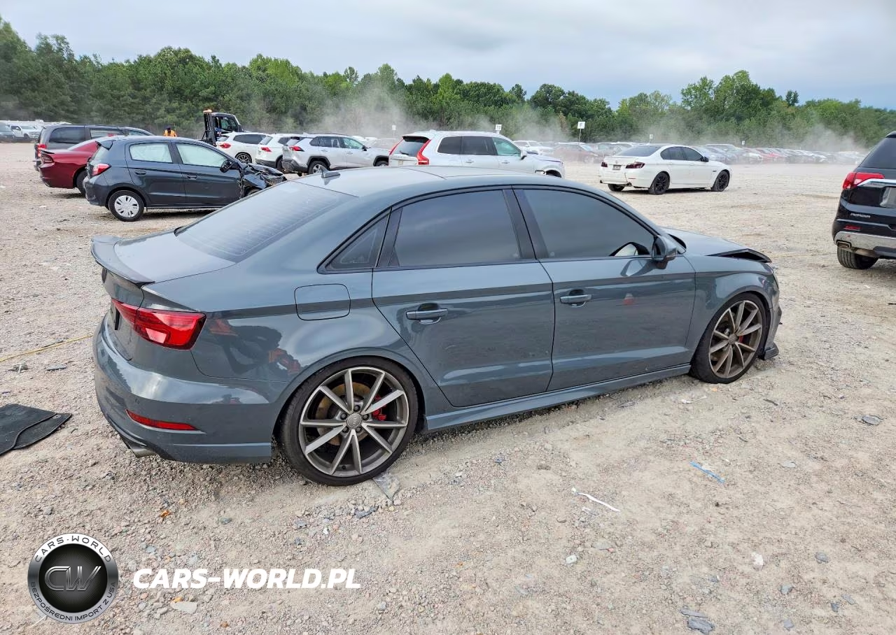 2018 Audi S3 Premium Plus VIN:WAUB1GFF0J1021224 - 3