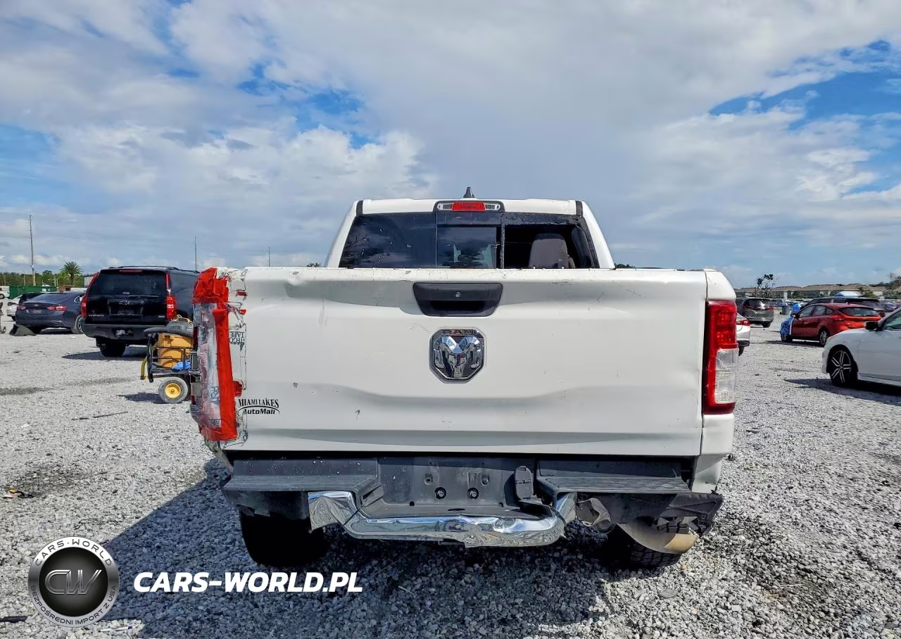 2019 Ram 1500 Tradesman VIN:1C6RREGT4KN522797 - 6