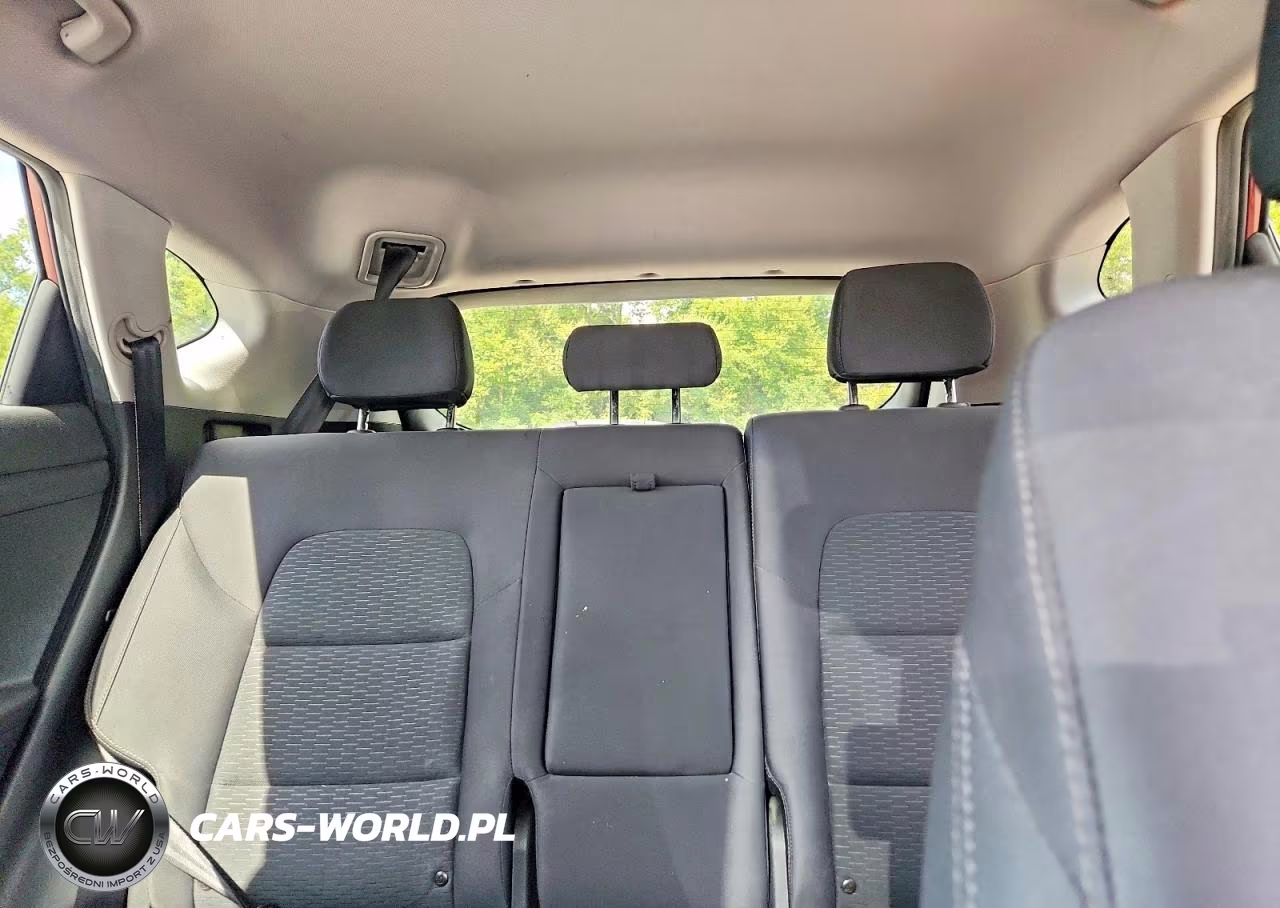 2019 Hyundai Tucson Se VIN:KM8J2CA40KU939996 - 10