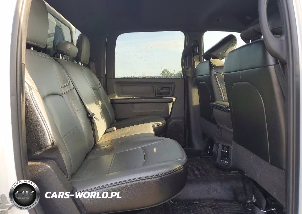 2022 Ram 2500 Tradesman VIN:3C6UR5HJ0NG365824 - 10