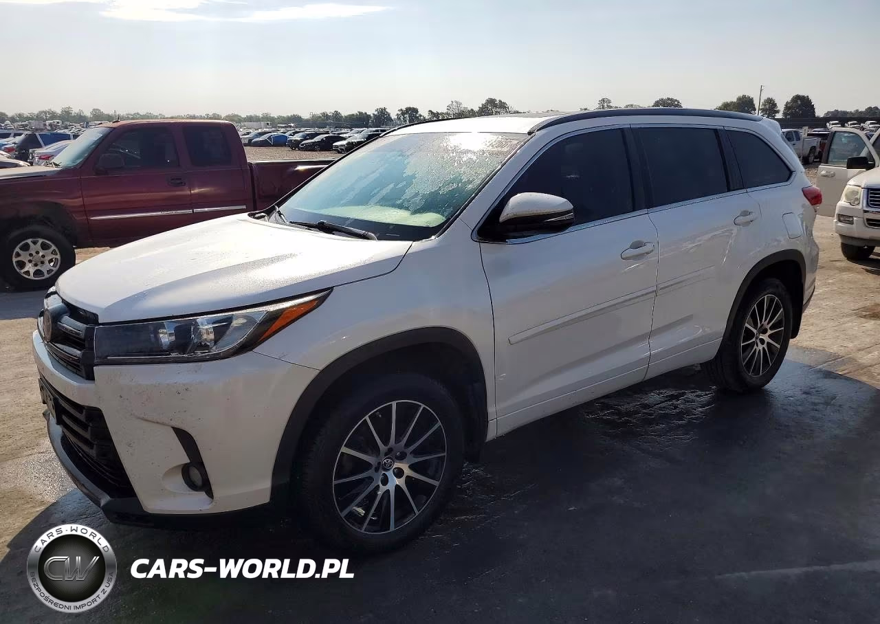 2017 Toyota Highlander Se