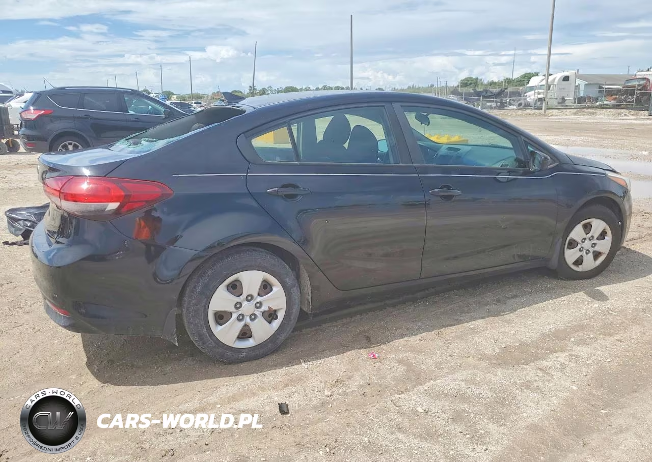 2018 Kia Forte Lx VIN:3KPFK4A77JE245443 - 3