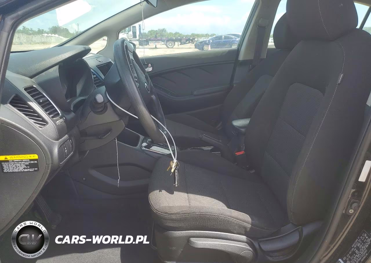 2018 Kia Forte Lx VIN:3KPFK4A77JE245443 - 7