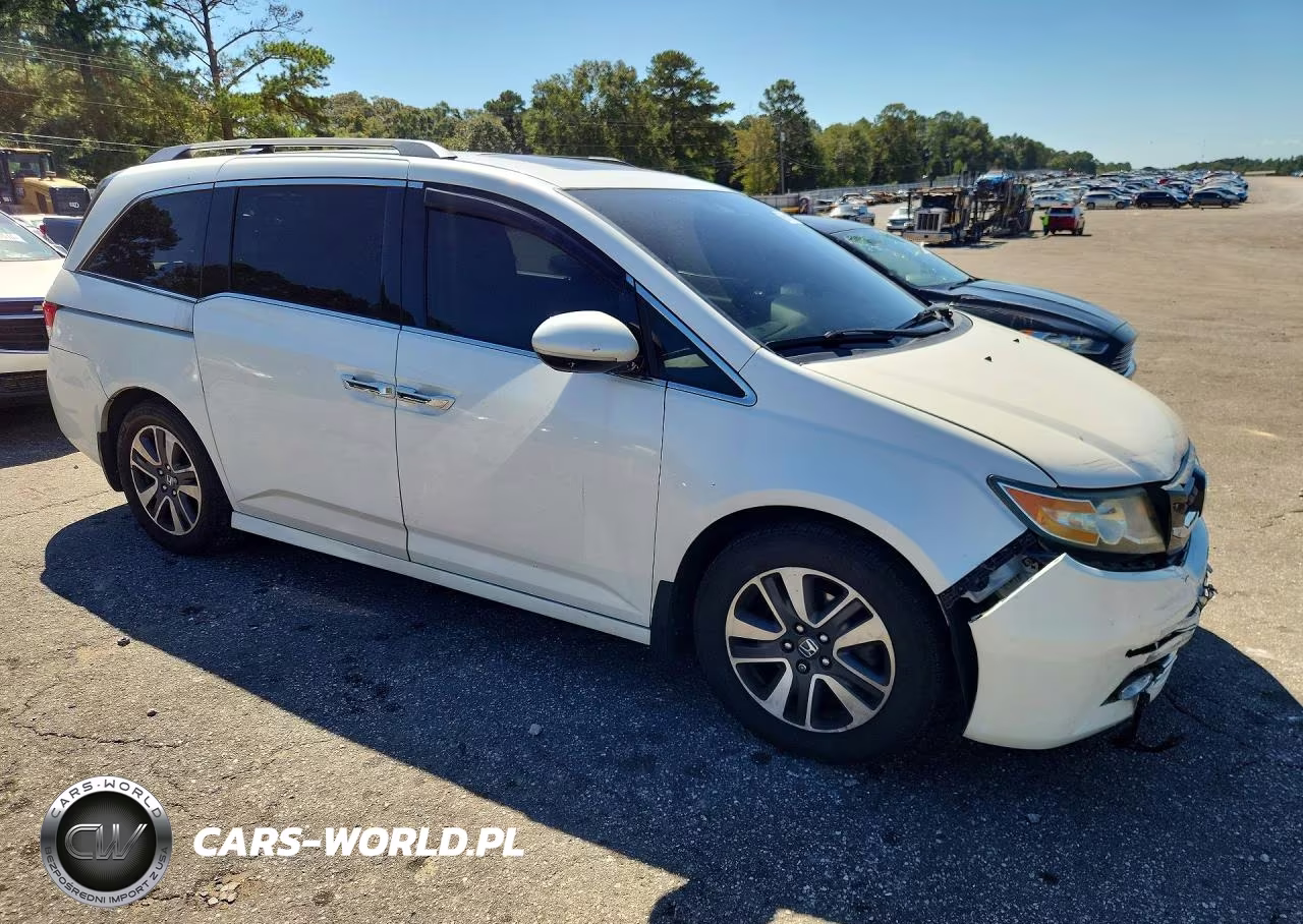 2014 Honda Odyssey Touring VIN:5FNRL5H94EB058278 - 4