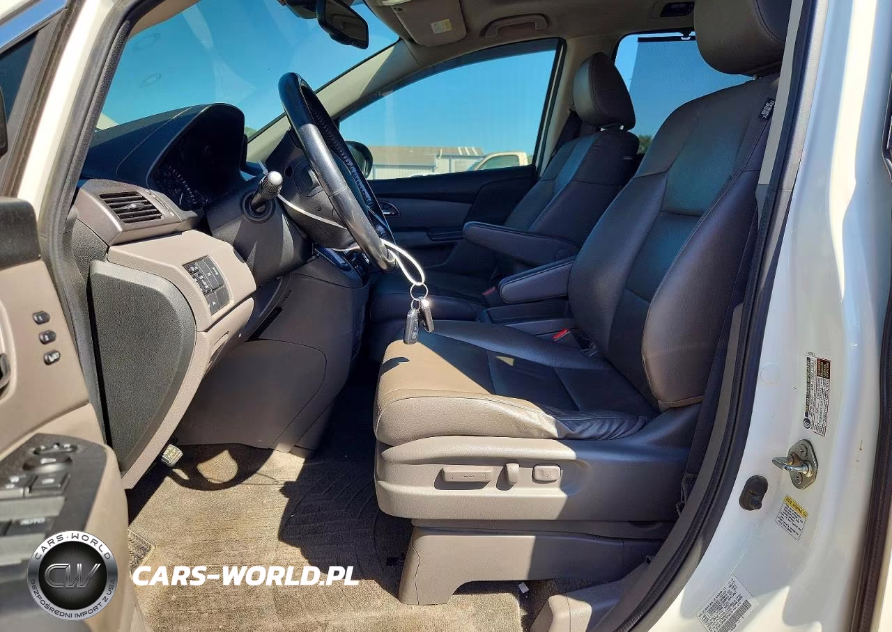 2014 Honda Odyssey Touring VIN:5FNRL5H94EB058278 - 7