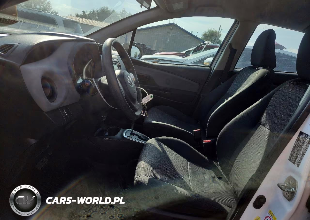 2015 Toyota Yaris 5-Door L VIN:VNKKTUD38FA041921 - 7