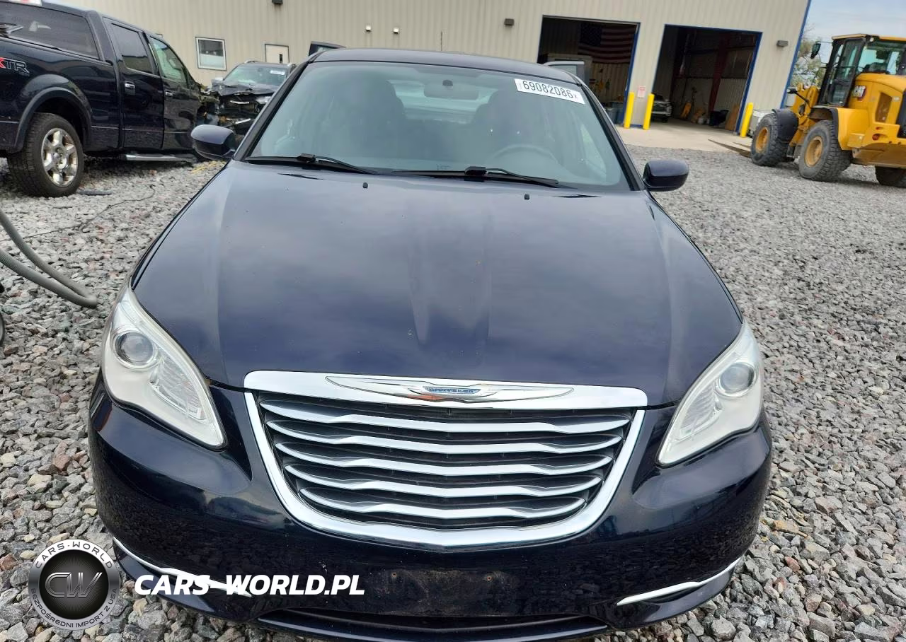 2011 Chrysler 200 Touring VIN:1C3BC1FG2BN503596 - 5
