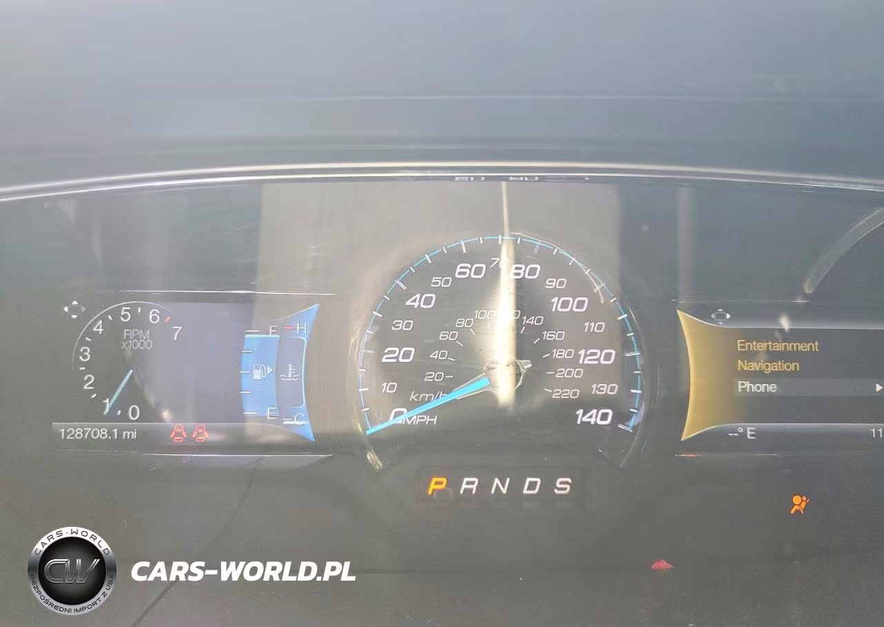 2015 Ford Taurus Sel VIN:1FAHP2E82FG104326 - 9