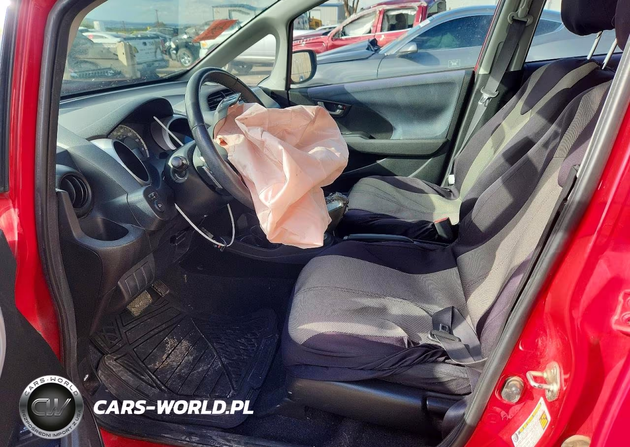 2010 Honda Fit Sport VIN:JHMGE8H49AC006710 - 7