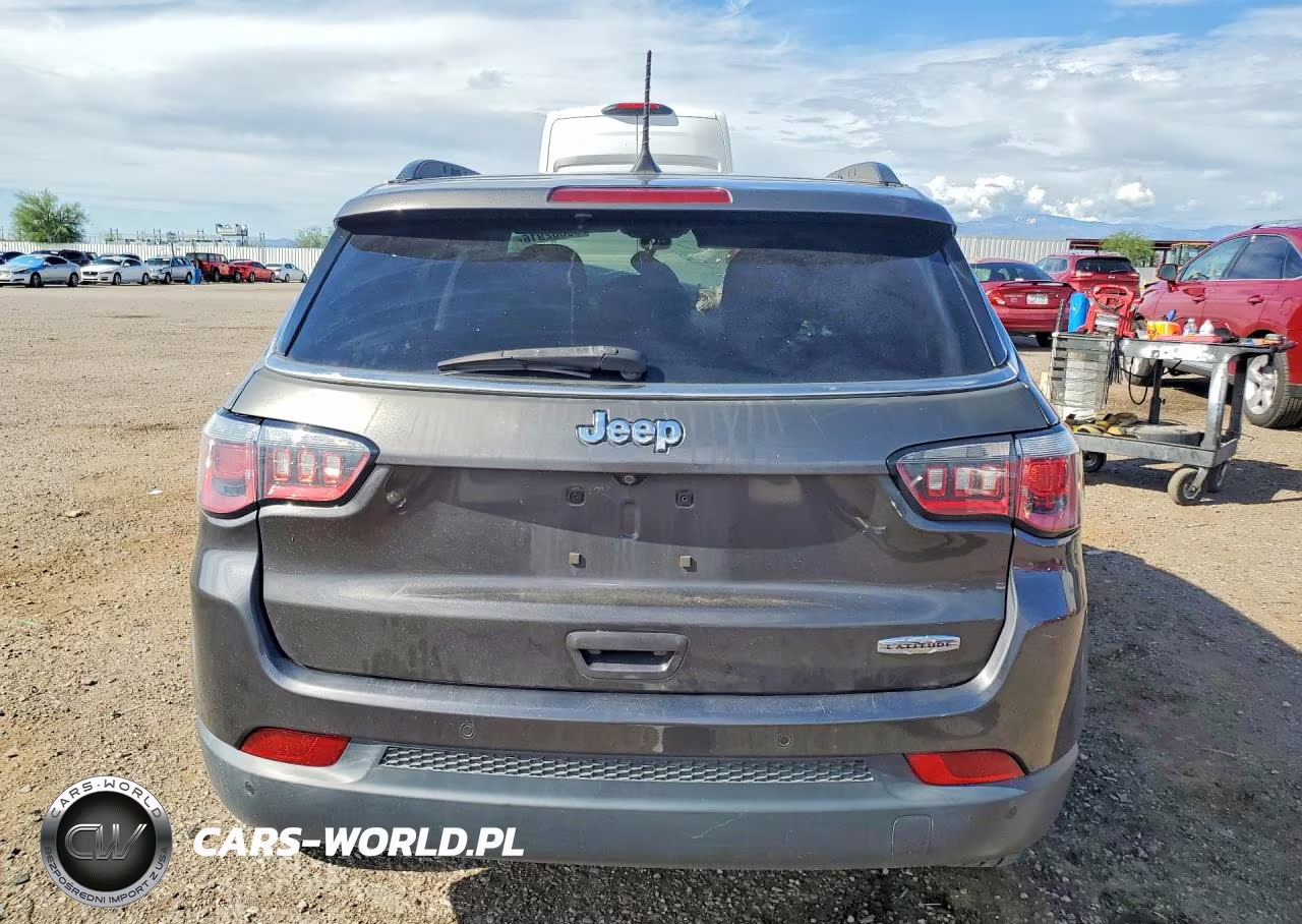 2017 Jeep Compass Latitude VIN:3C4NJCBB7HT632589 - 6
