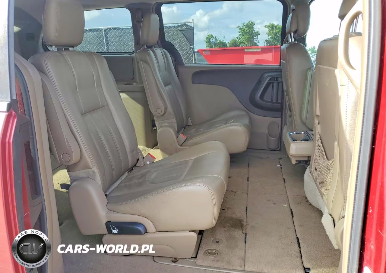 2014 Chrysler Town & Country Touring VIN:2C4RC1BG4ER292585 - 11