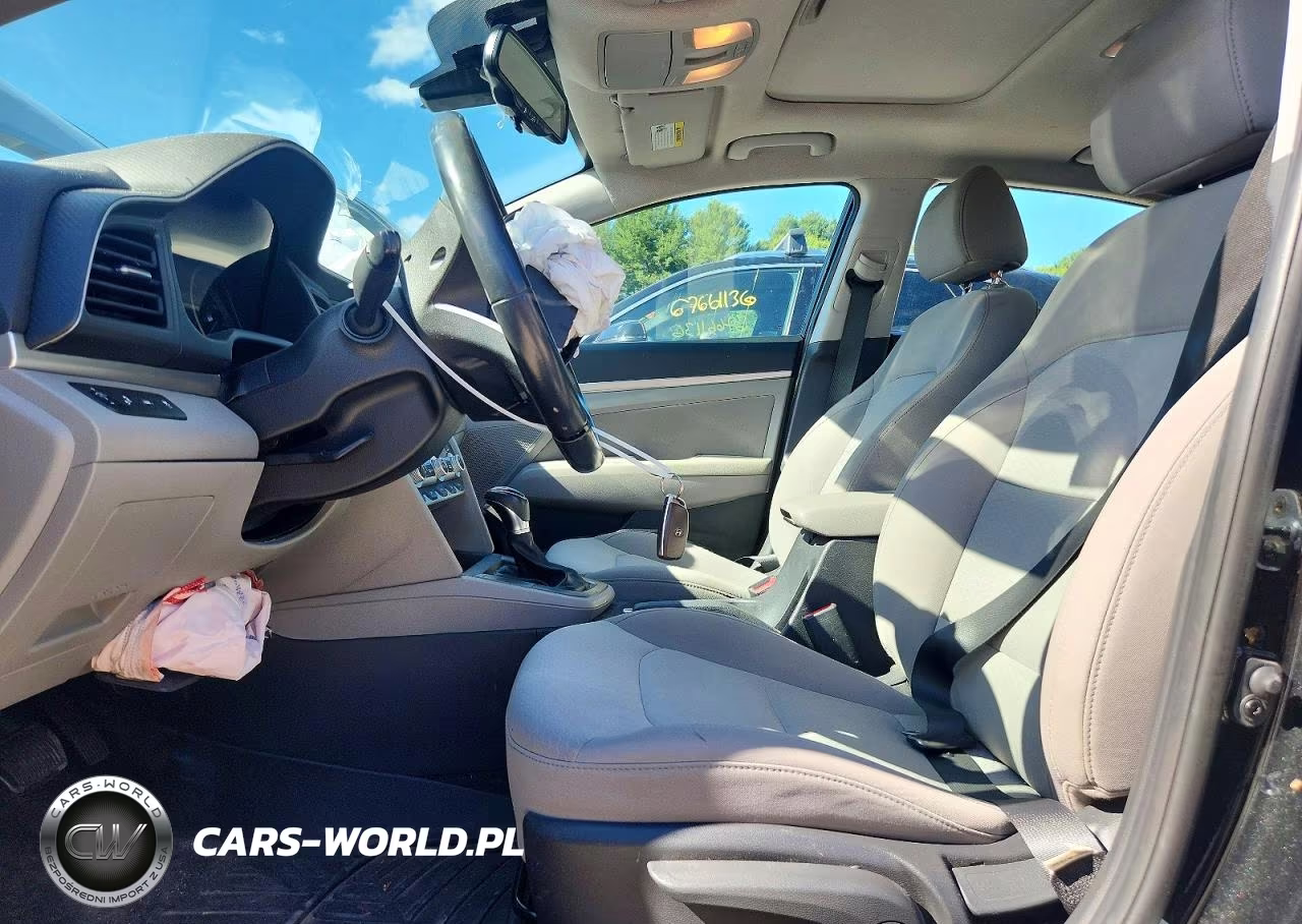 2019 Hyundai Elantra Value Edition VIN:5NPD84LF3KH414073 - 7