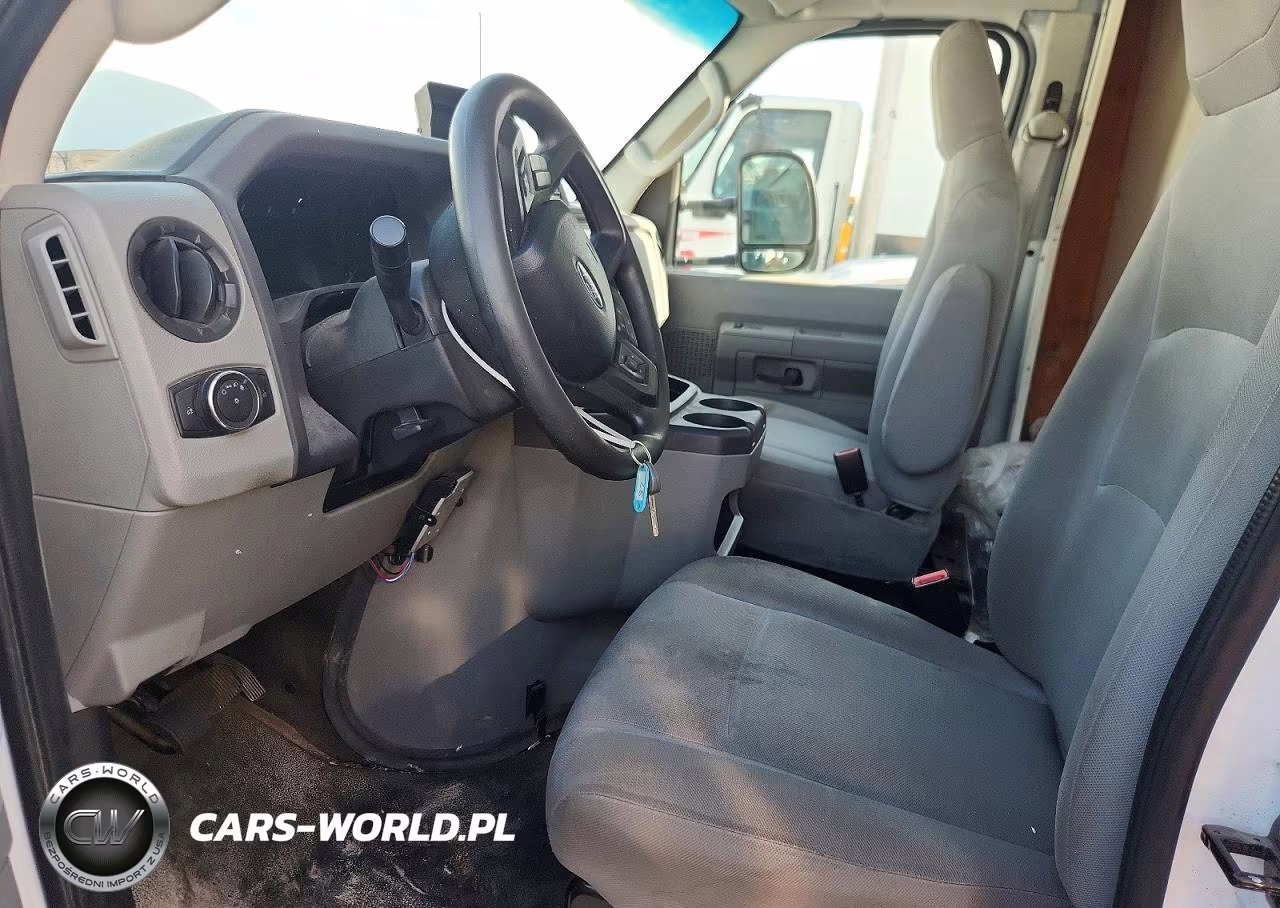 2022 Ford Econoline E450 Super Duty Cutaway Van VIN:1FDXE4FN8NDC25692 - 7