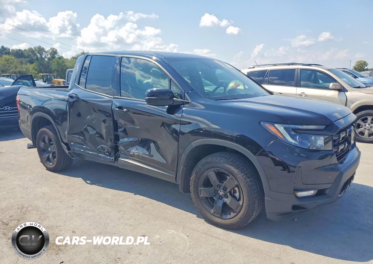 2025 Honda Ridgeline Black Edition VIN:5FPYK3F82SB050745 - 4