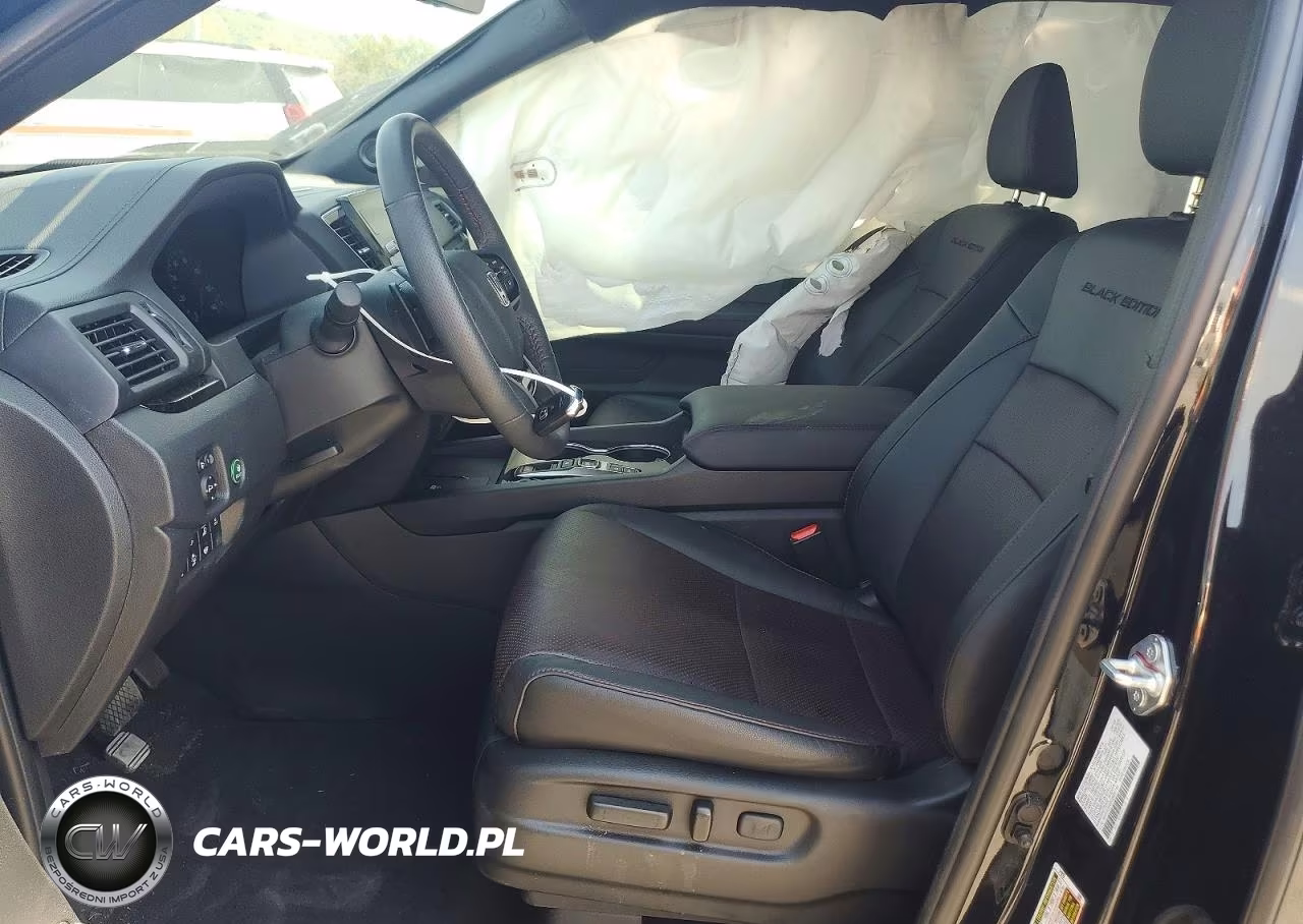 2025 Honda Ridgeline Black Edition VIN:5FPYK3F82SB050745 - 7