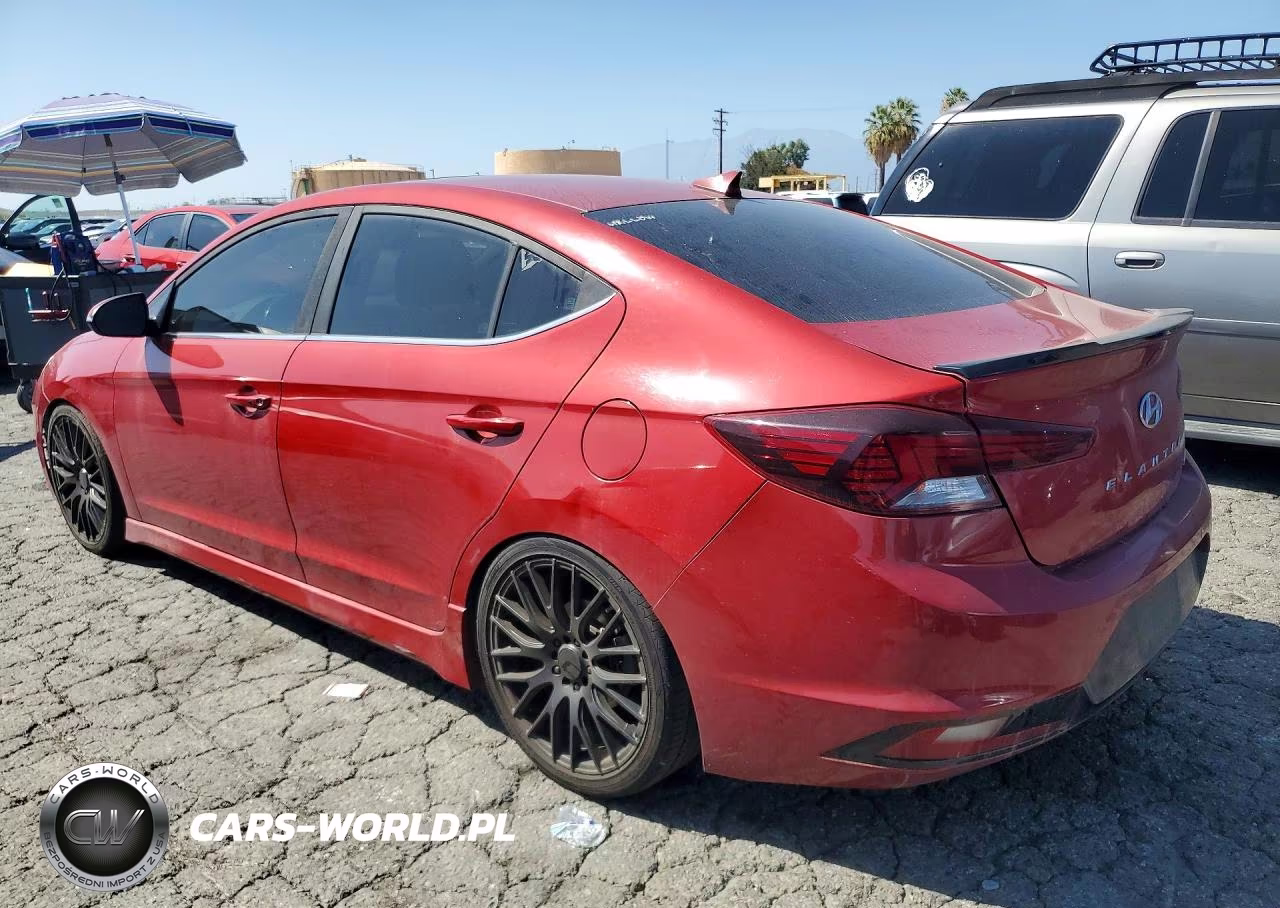 2019 Hyundai Elantra Sport VIN:KMHD04LB2KU861869 - 2