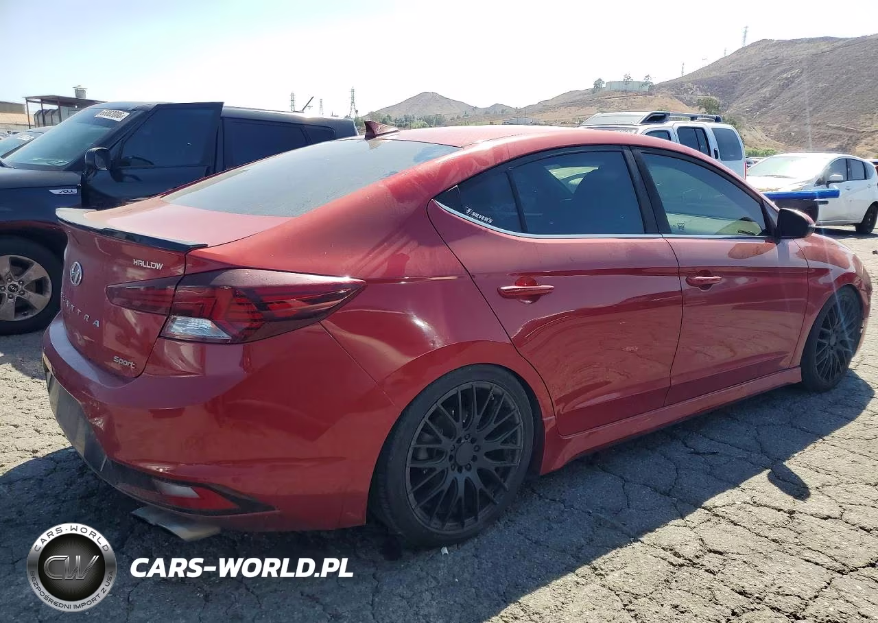 2019 Hyundai Elantra Sport VIN:KMHD04LB2KU861869 - 3