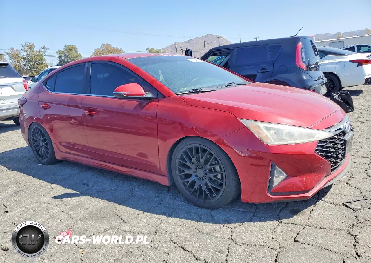 2019 Hyundai Elantra Sport VIN:KMHD04LB2KU861869 - 4