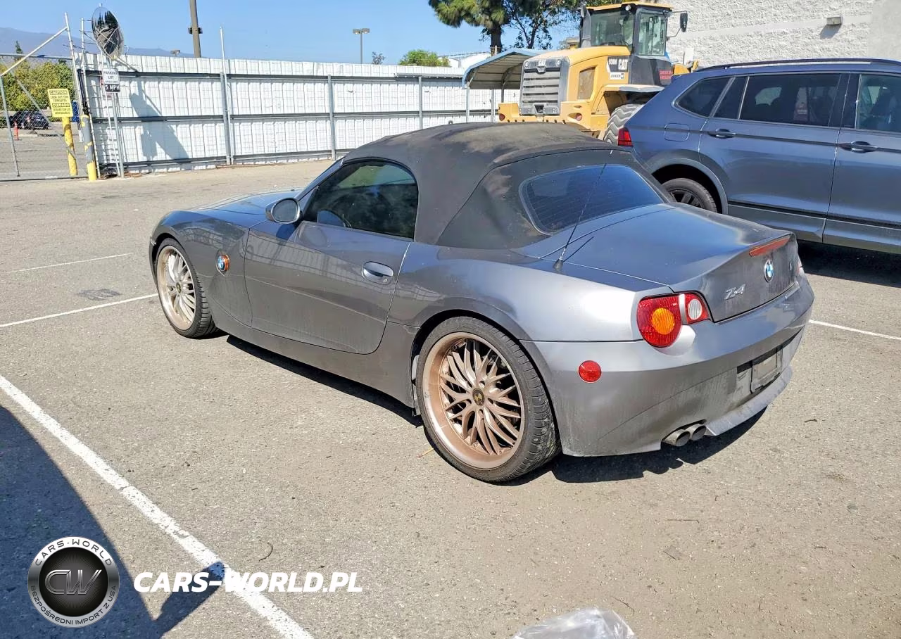2003 BMW Z4 3.0 VIN:4USBT534X3LU00317 - 2