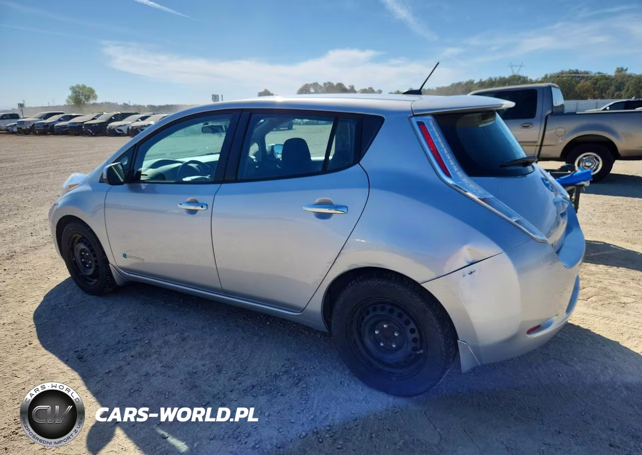 2015 Nissan Leaf S VIN:1N4AZ0CP9FC300734 - 2