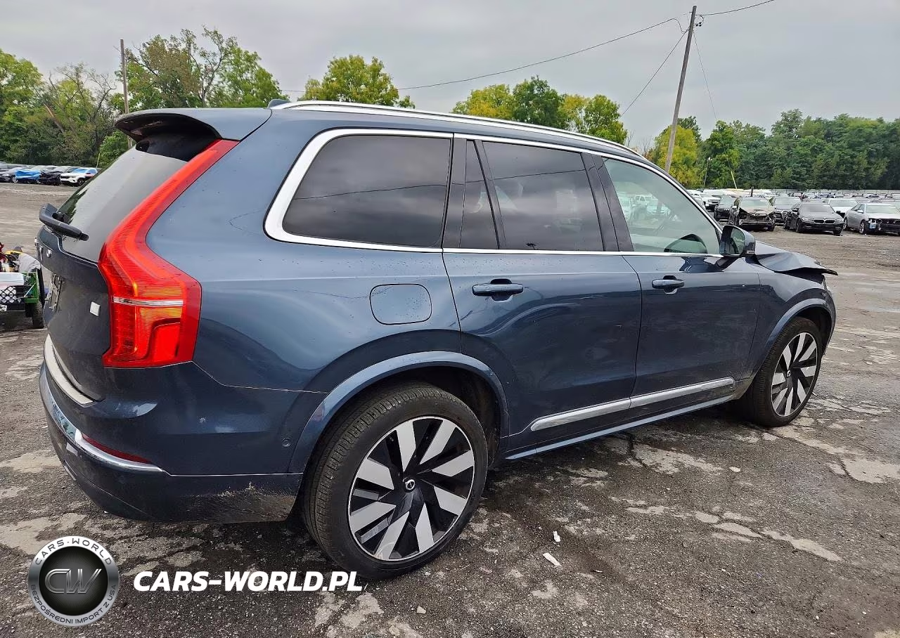 2024 Volvo Xc90 Plus VIN:YV4H60CE1R1228750 - 3