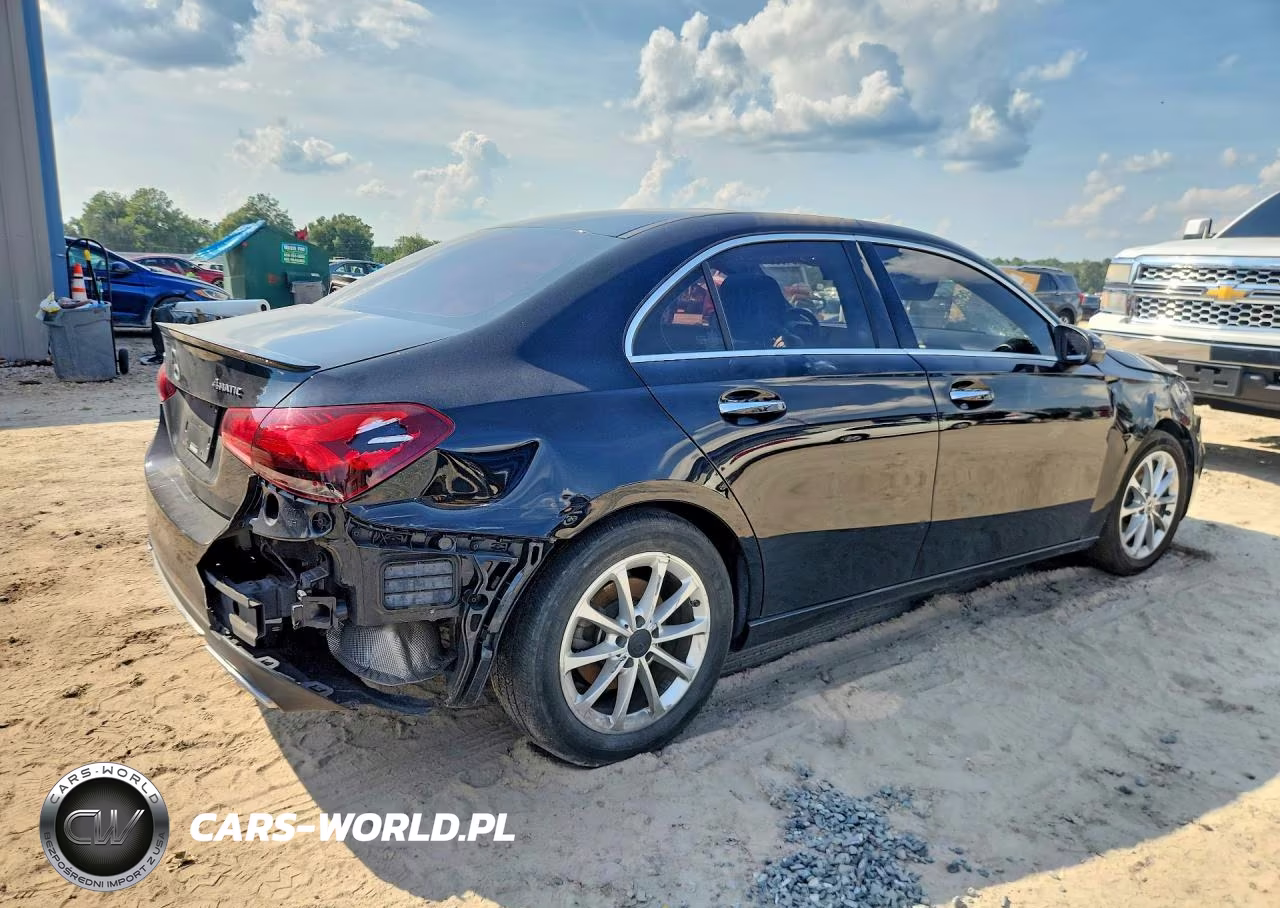 2019 Mercedes-Benz A 220 4Matic VIN:WDD3G4FB5KW025054 - 3
