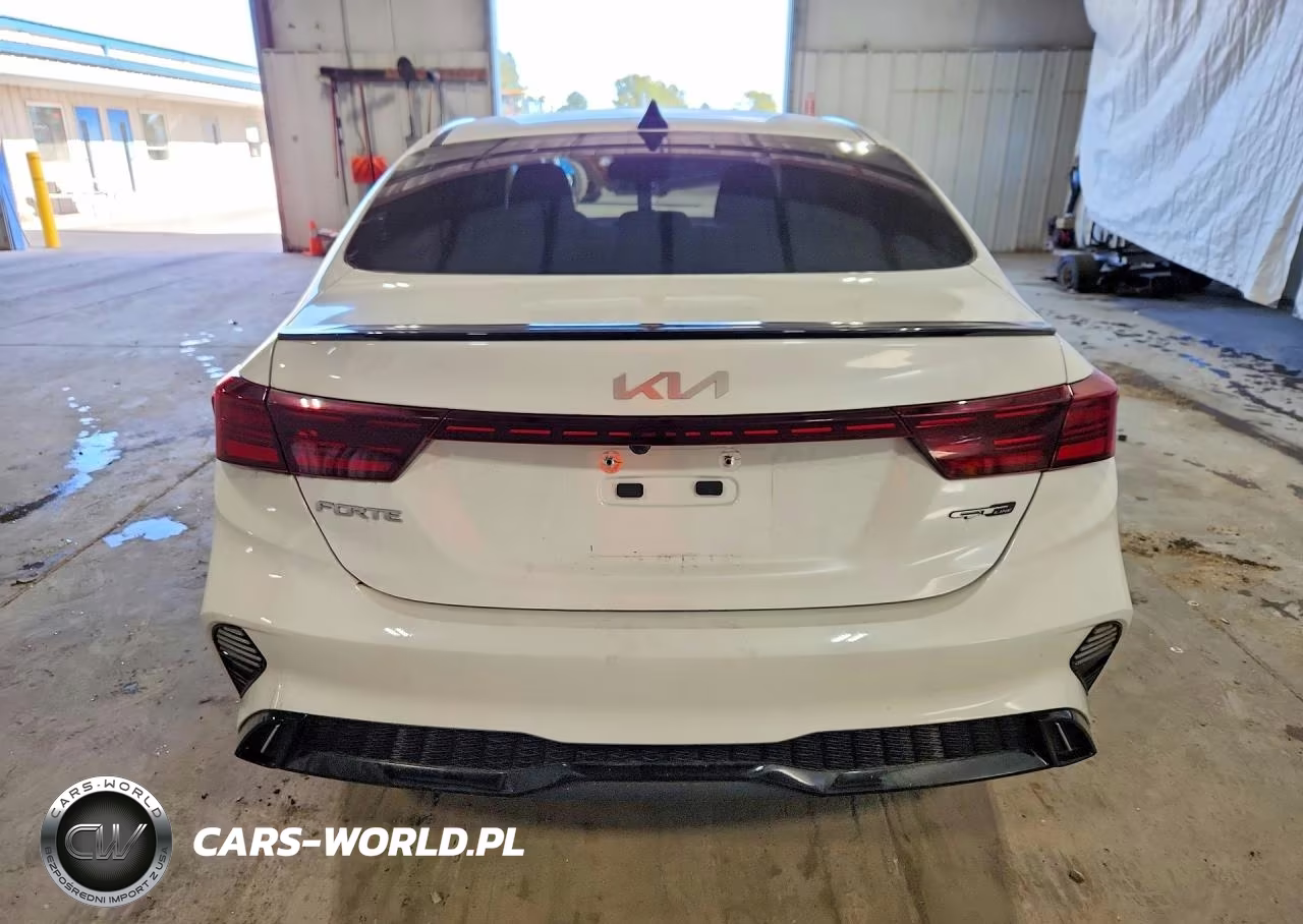 2023 Kia Forte Gt Line VIN:3KPF54AD8PE668795 - 6