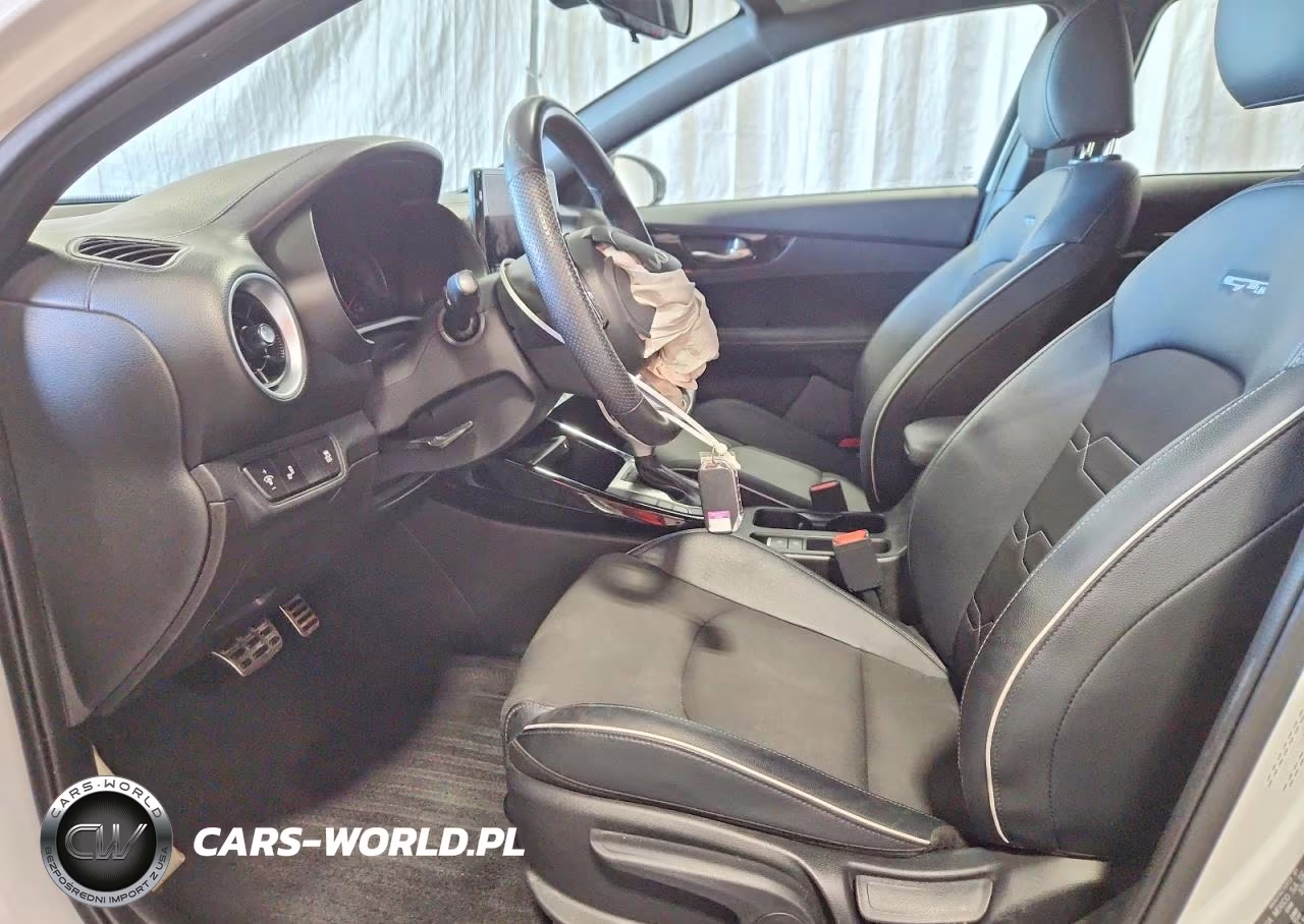 2023 Kia Forte Gt Line VIN:3KPF54AD8PE668795 - 7