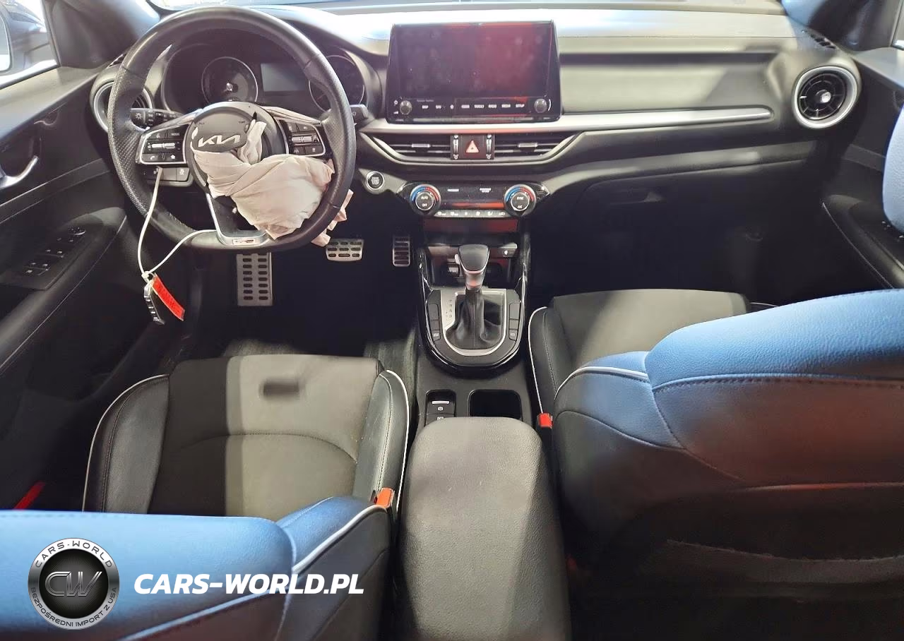 2023 Kia Forte Gt Line VIN:3KPF54AD8PE668795 - 8