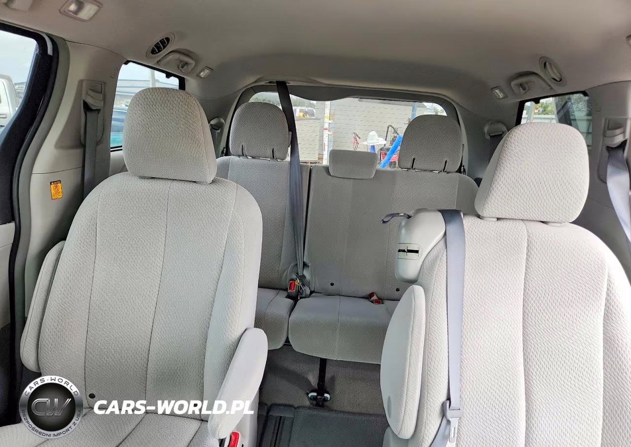2013 Toyota Sienna Le VIN:5TDKK3DC3DS323311 - 10