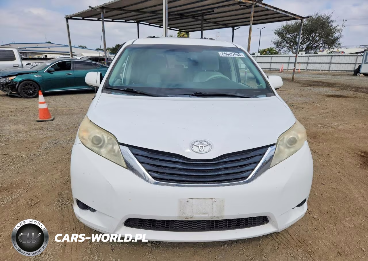 2013 Toyota Sienna Le VIN:5TDKK3DC3DS323311 - 5