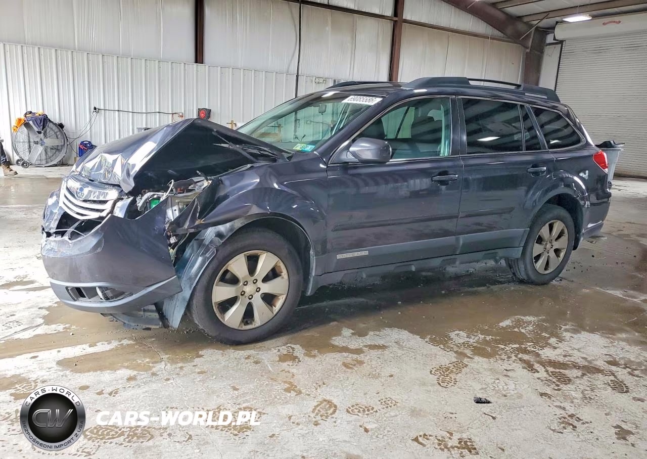 2011 Subaru Outback 2.5I Premium VIN:4S4BRBCC9B3435970 - 1