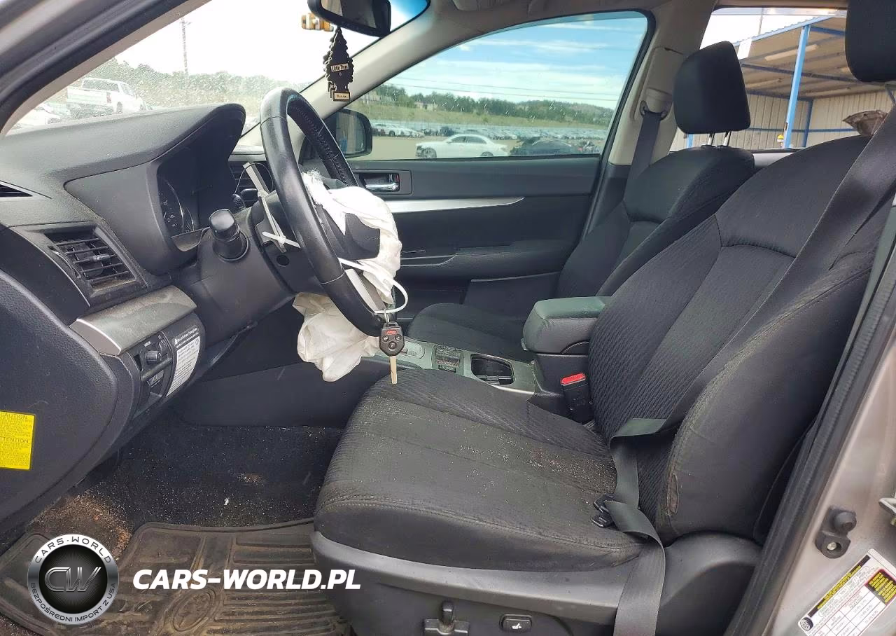 2011 Subaru Outback 2.5I Premium VIN:4S4BRBCC0B3379899 - 7