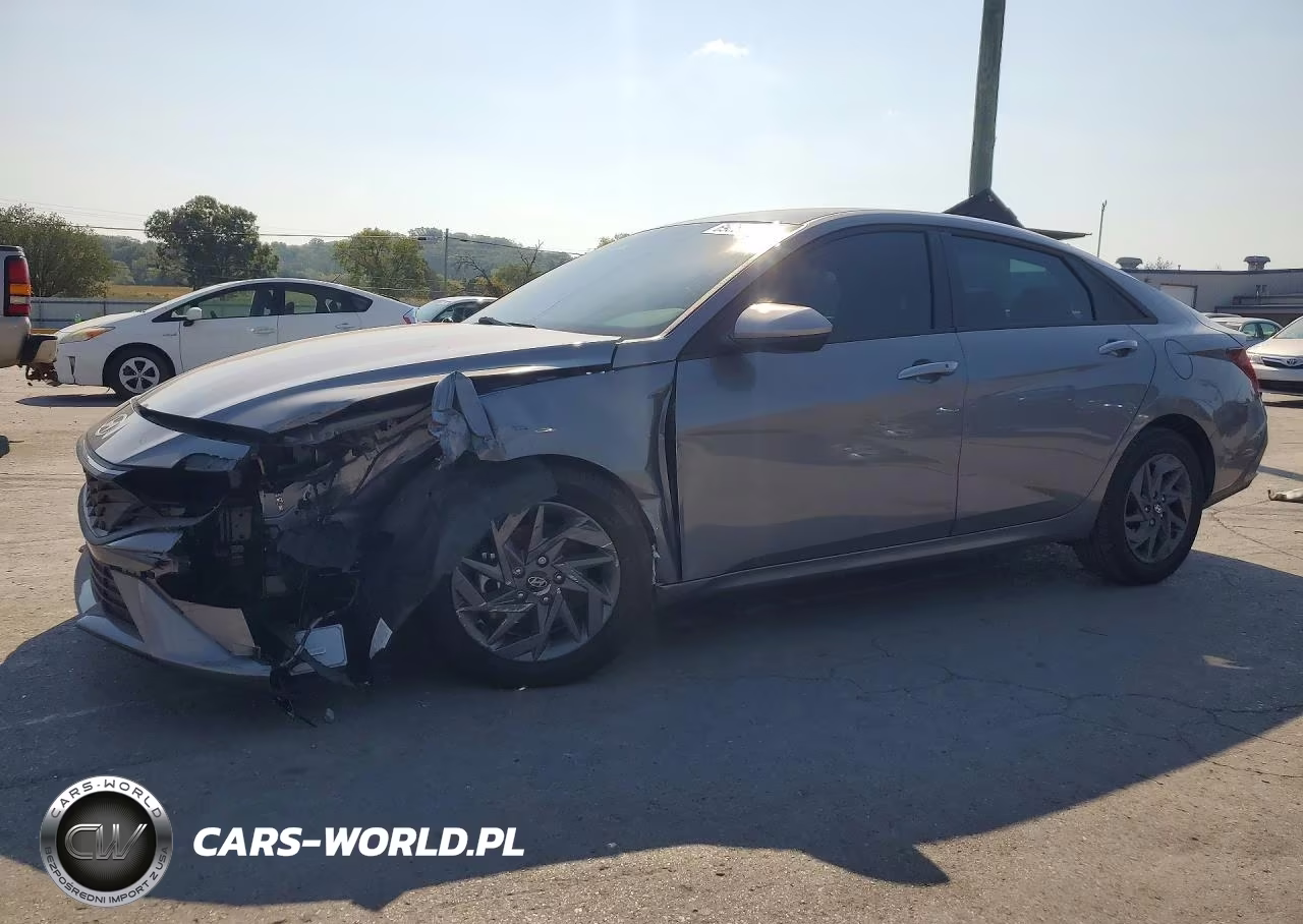 2024 Hyundai Elantra Sel – zdjęcie 1 z 12