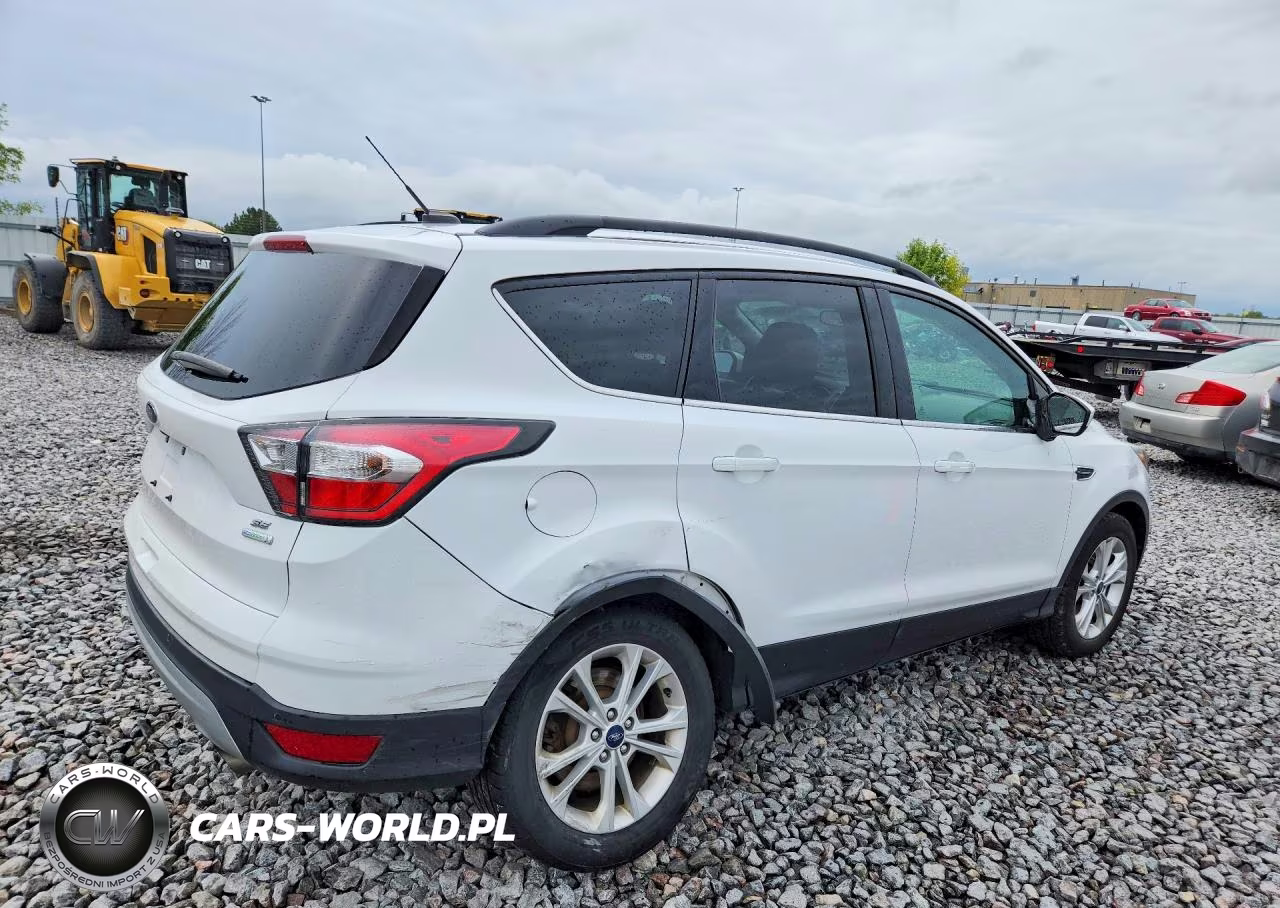 2017 Ford Escape Se VIN:1FMCU0G95HUA26180 - 3
