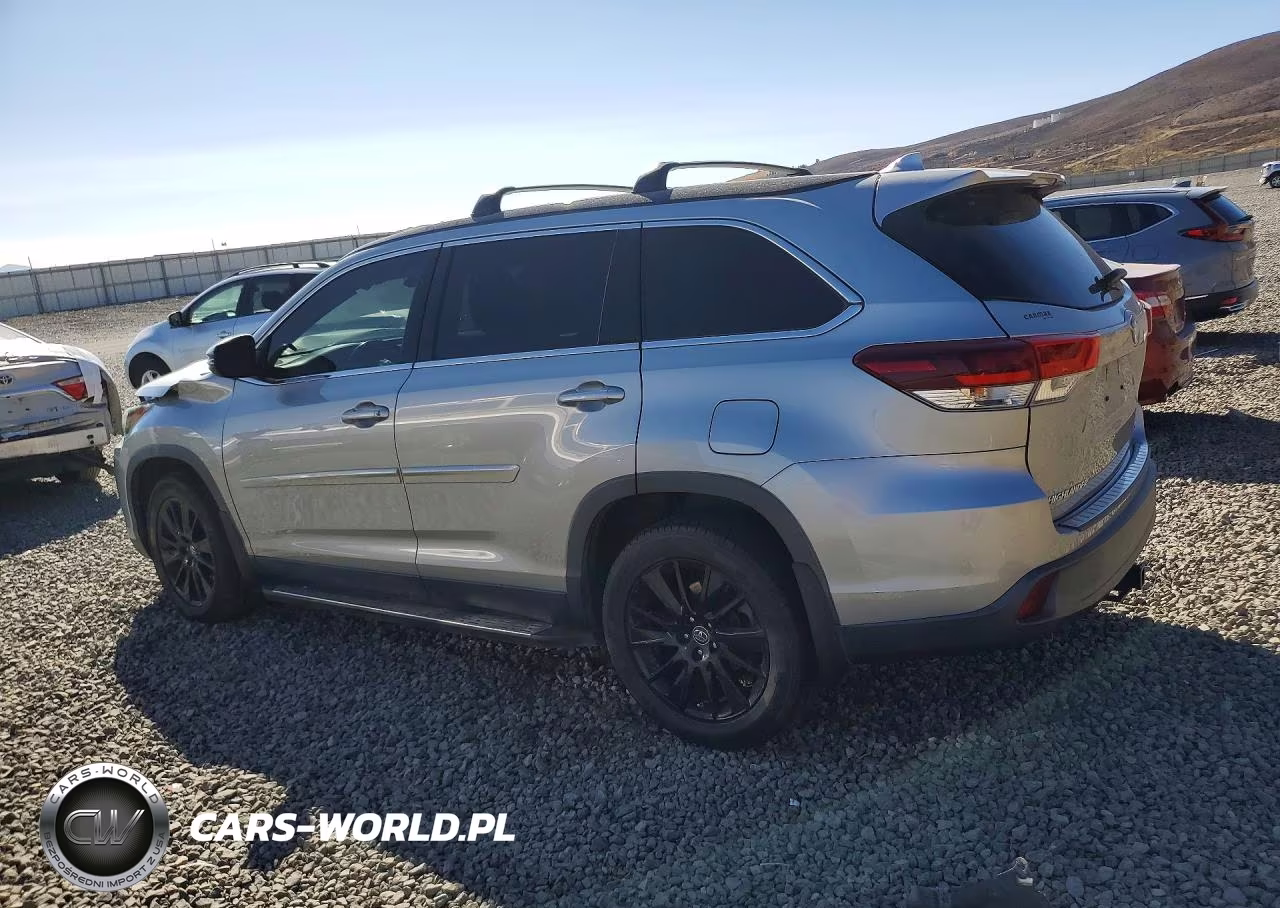 2019 Toyota Highlander Se VIN:5TDJZRFH7KS956085 - 2