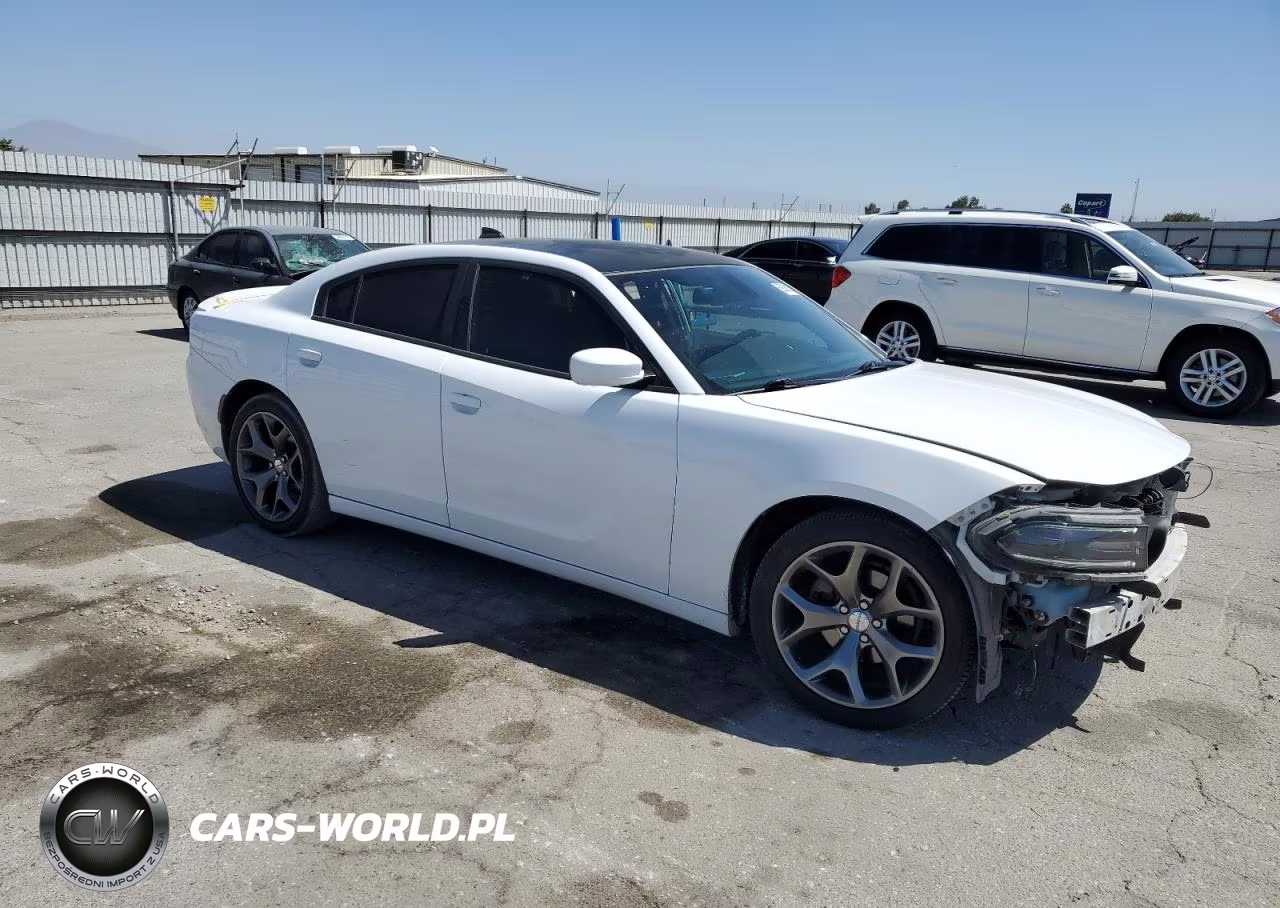 2015 Dodge Charger Sxt VIN:2C3CDXHG2FH800996 - 4