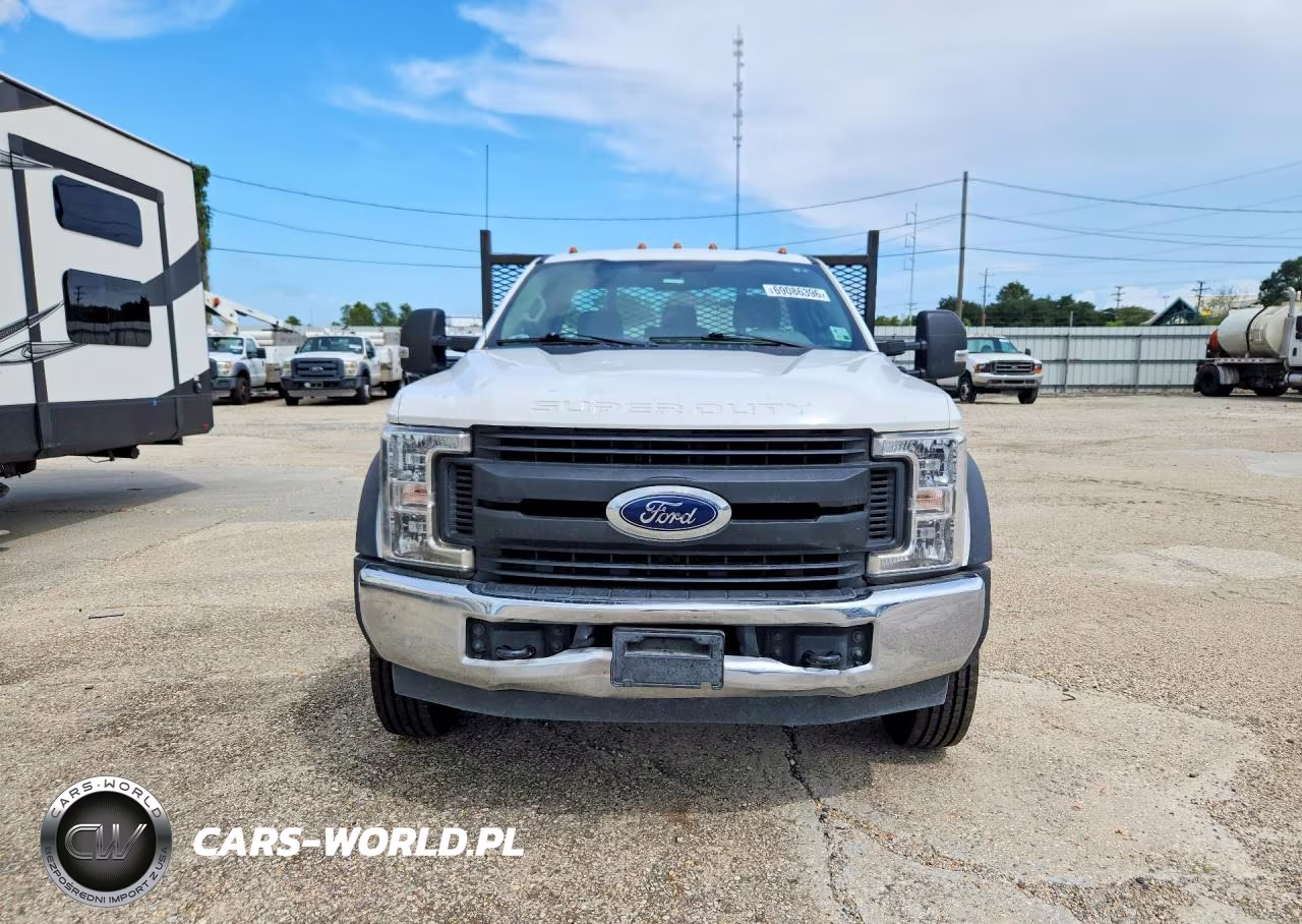 2019 Ford F550 Super Duty VIN:1FDUF5GT3KEG65232 - 5