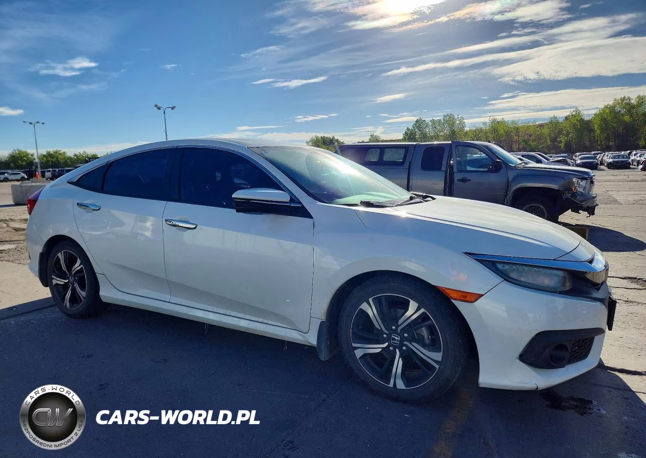 2017 Honda Civic Touring VIN:19XFC1F91HE014053 - 4