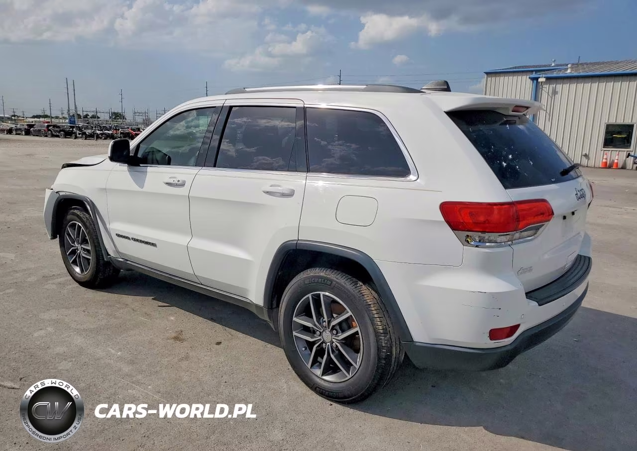 2018 Jeep Grand Cherokee Laredo VIN:1C4RJEAG5JC430393 - 2