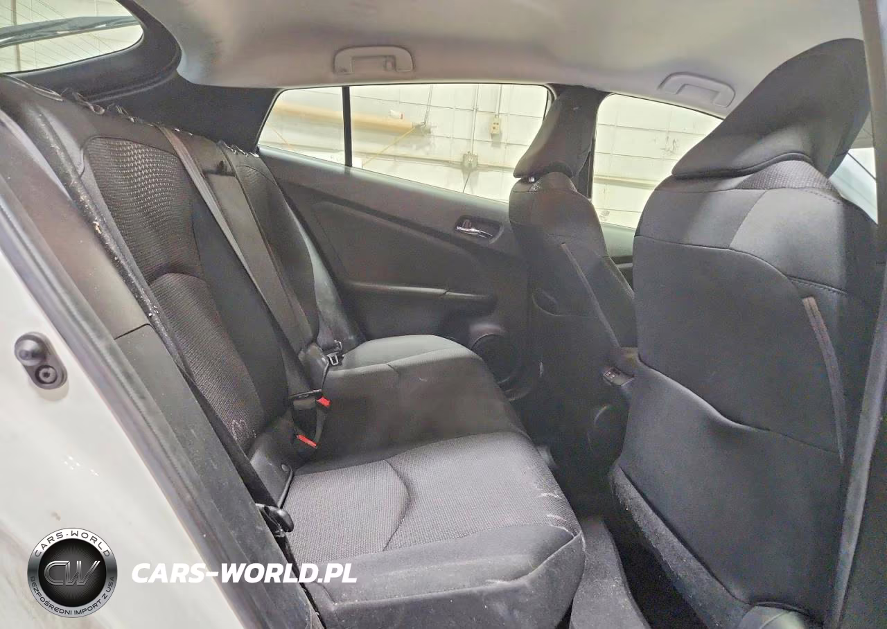 2022 Toyota Prius Le VIN:JTDKAMFU4N3154868 - 10