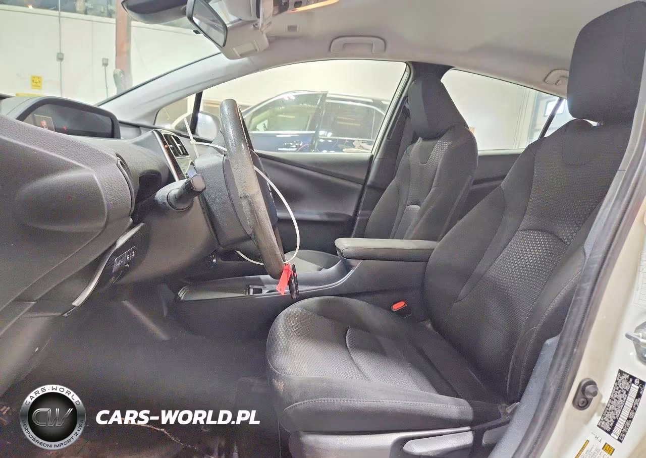 2022 Toyota Prius Le VIN:JTDKAMFU4N3154868 - 7