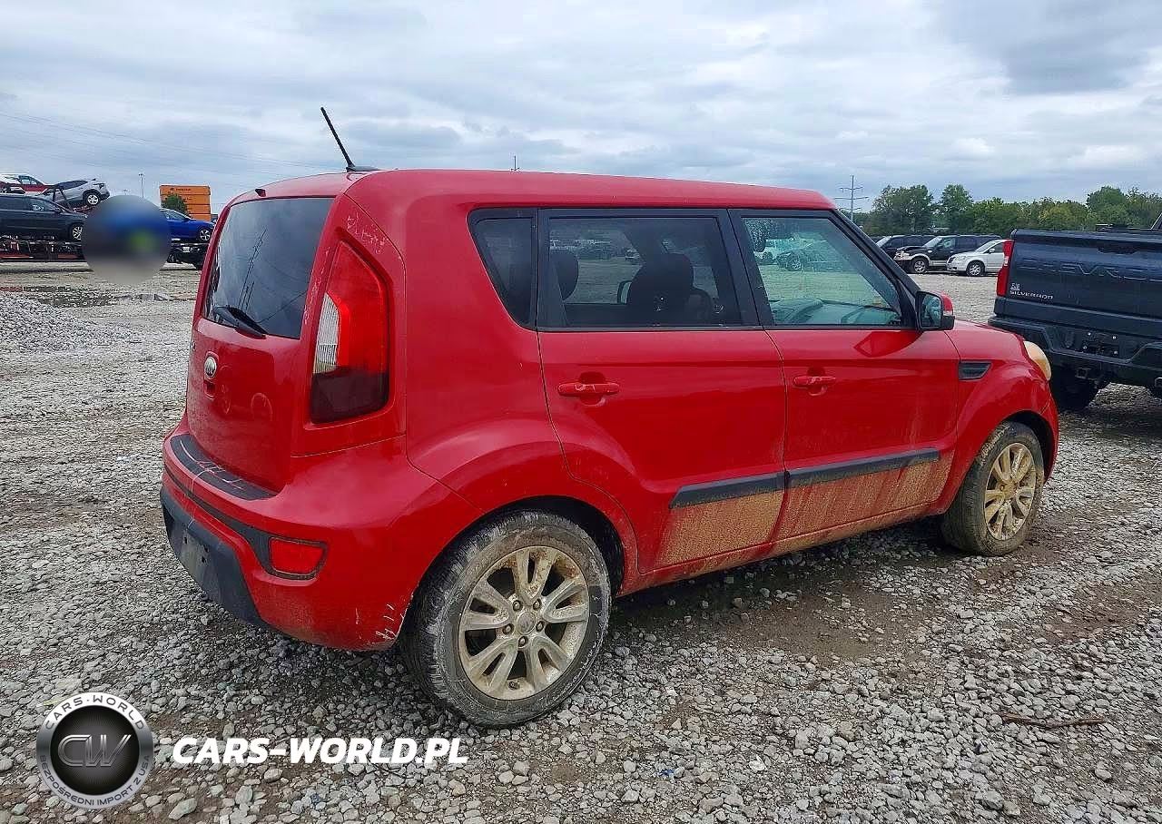 2013 Kia Soul + VIN:KNDJT2A61D7505147 - 3