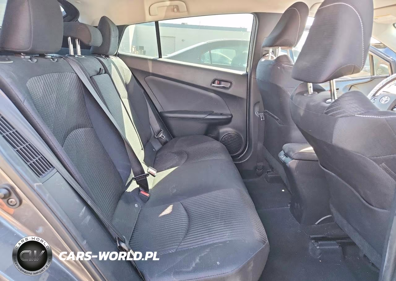2021 Toyota Prius Prime Le VIN:JTDKAMFP2M3194620 - 10