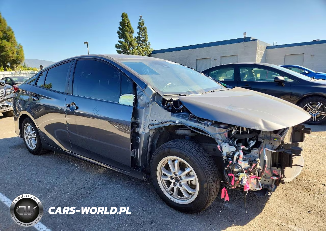 2021 Toyota Prius Prime Le VIN:JTDKAMFP2M3194620 - 4